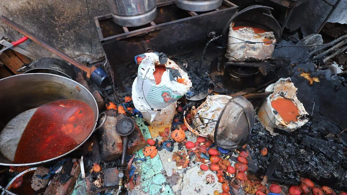 Incendio negocio venta de carnitas